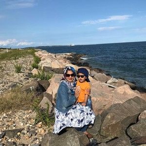 Meet your Posher, Hamida